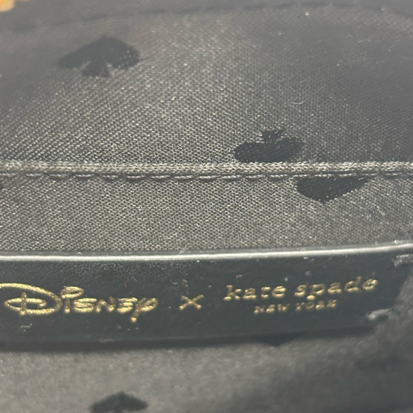 Kate Spade X Disney Minnie Mouse Polka Dot Crossbody Camera Bag- NWOT - Picture 9 of 9